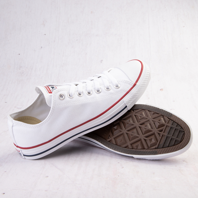 Converse Chuck Star Lo Sneaker - White |