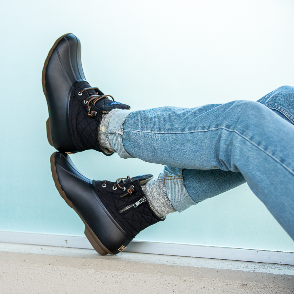 womens black quilted sperry boots