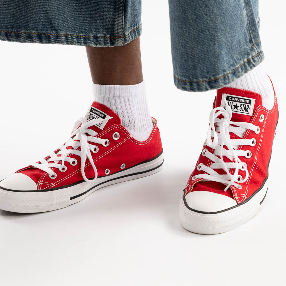 Chuck Taylor Star Lo Sneaker - Red | Journeys
