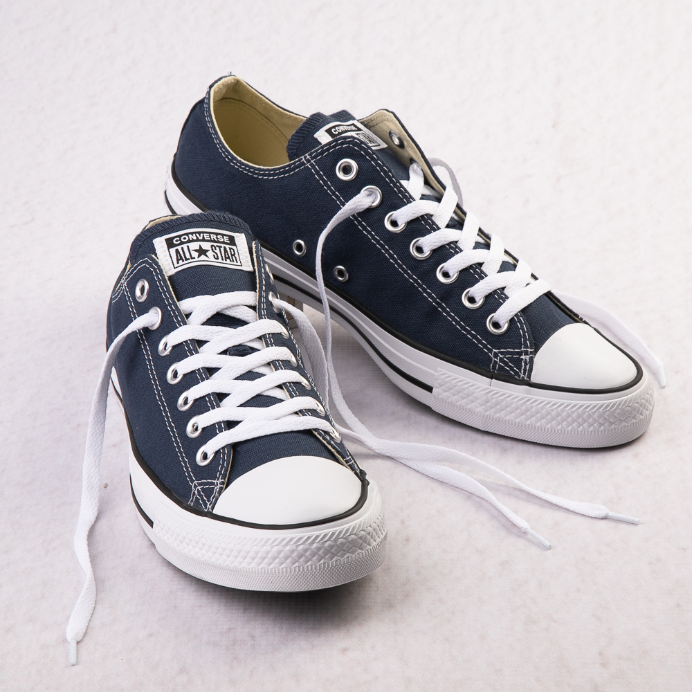 navy blue converse size 7