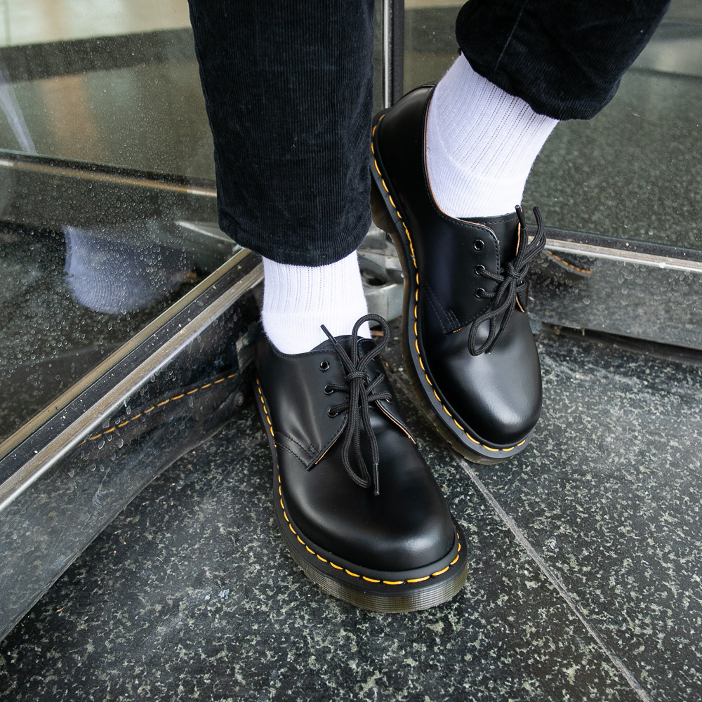 journeys doc martens 1461