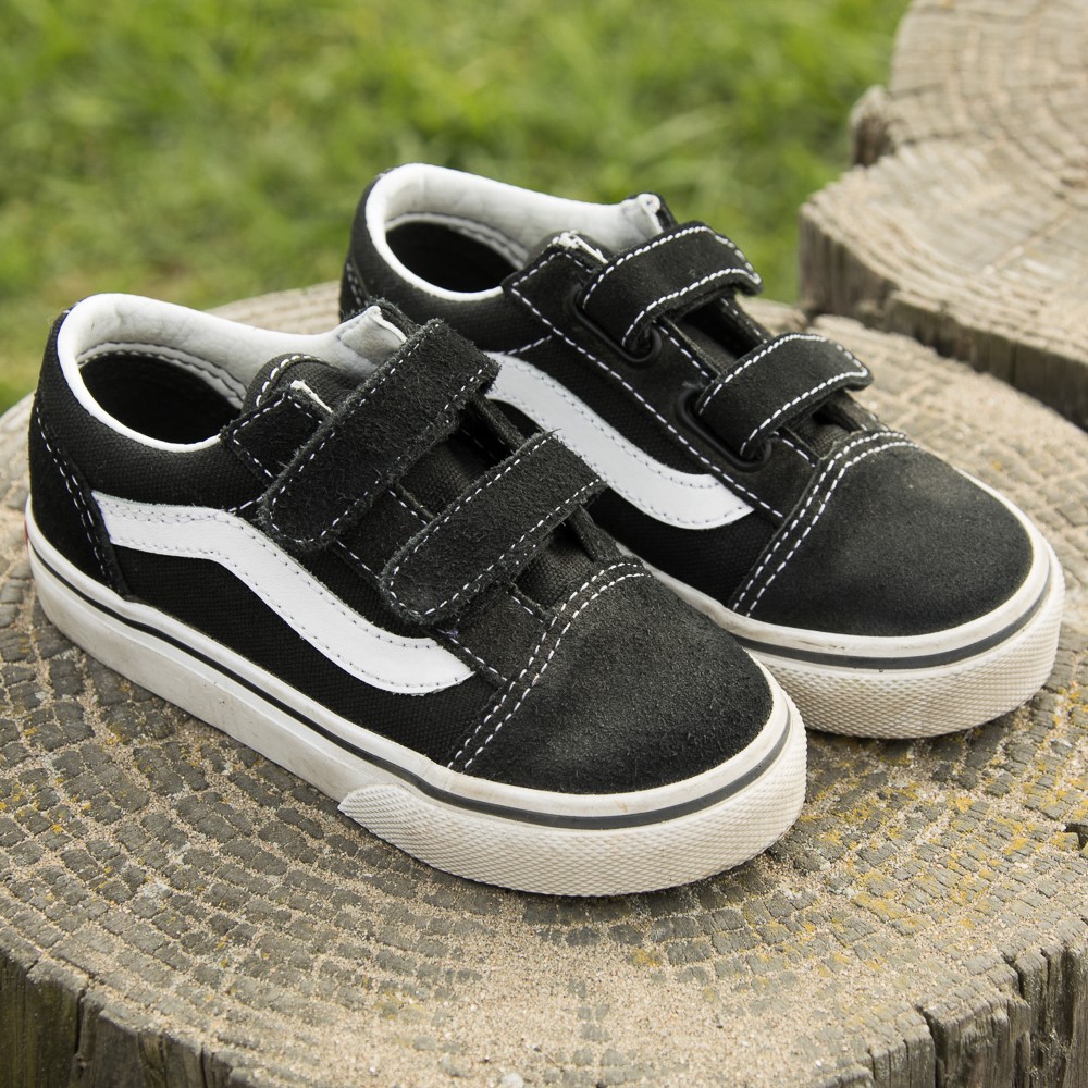 Vans Old Skool V Skate Shoe - Baby / Toddler - Black | Journeys