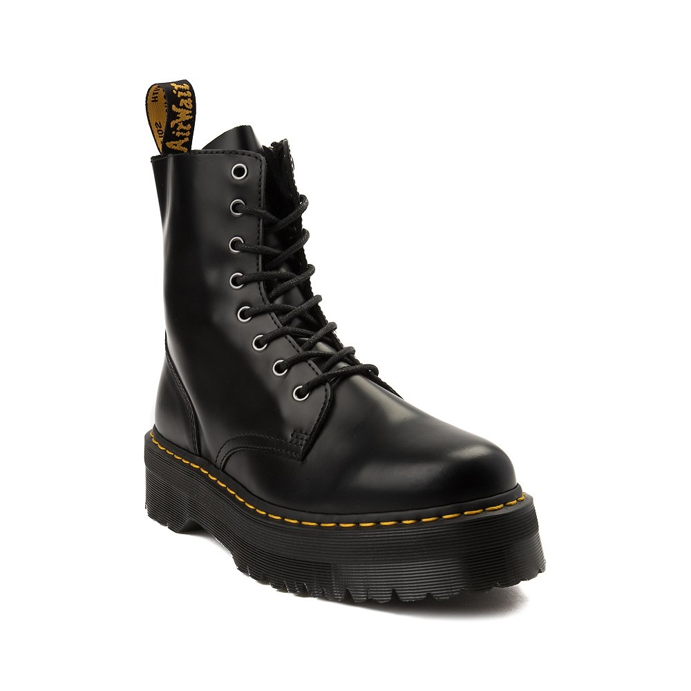 Where do they sell shop dr martens near me