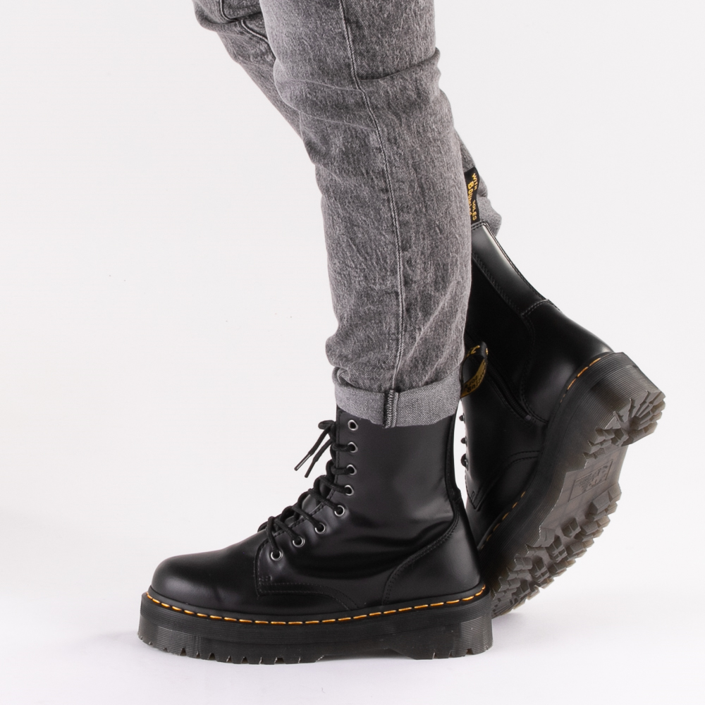 Jadon 8-Eye Leather Platform Boot for Men and Women Dr Martens 