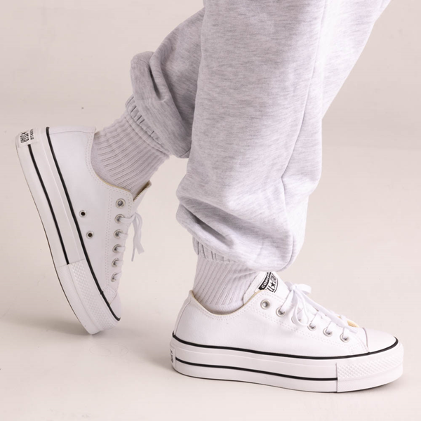 Womens Converse Chuck Taylor All Star Lift Lo Sneaker - White