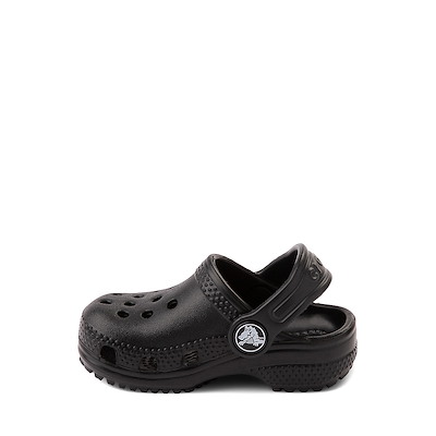 boys crocs size 6