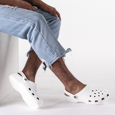 white crocs men's 11