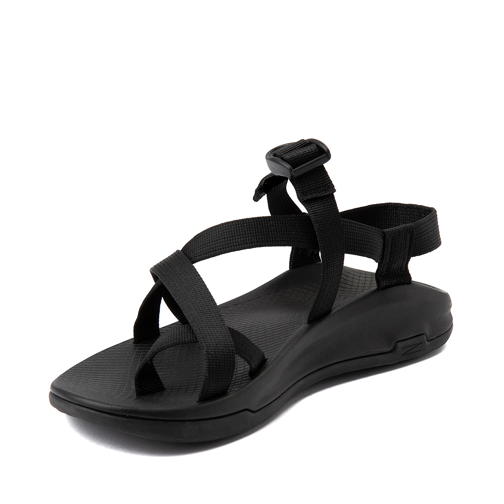 Buy > men's chacos with toe strap > in stock