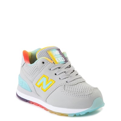 New Balance Shoes for Men & Women | Journeys