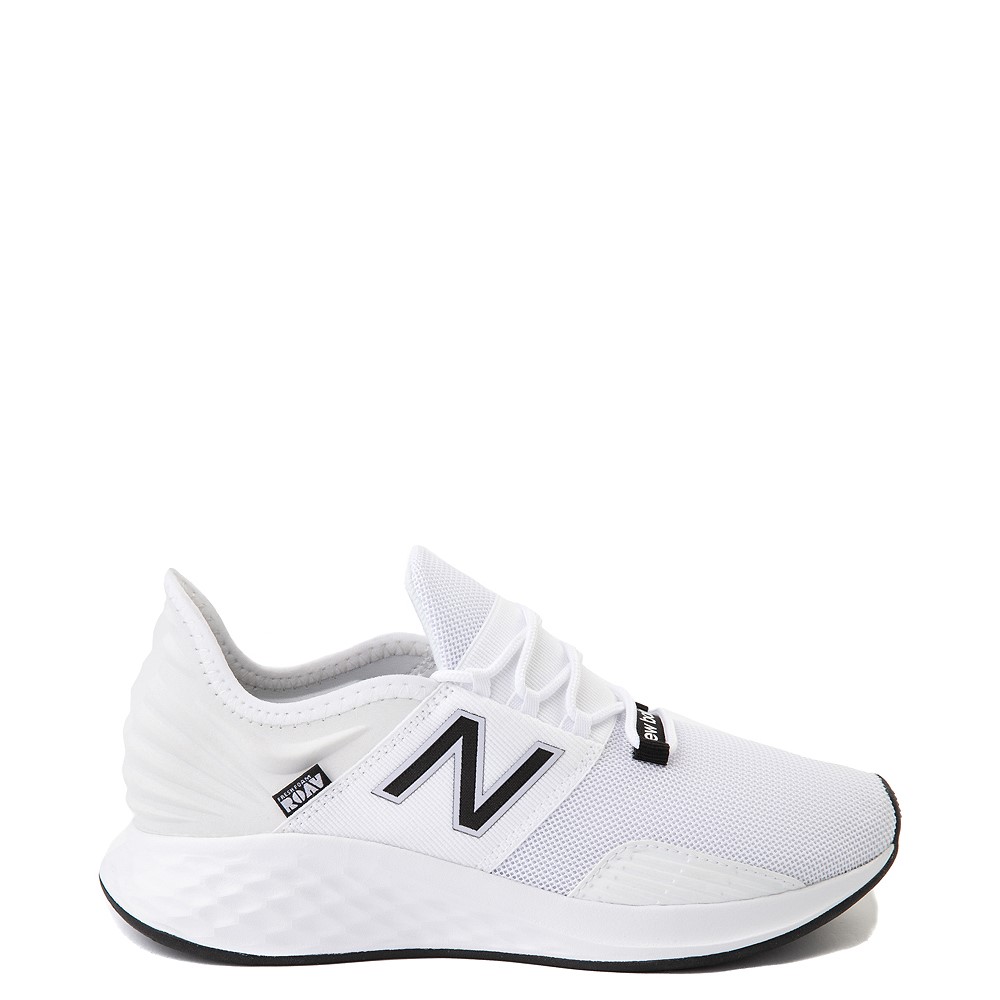 new balance tennis shoes white