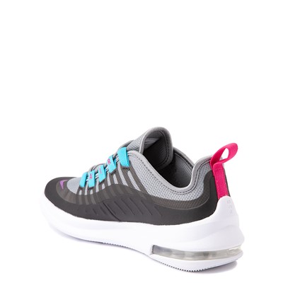 does journeys sell nike air force 1
