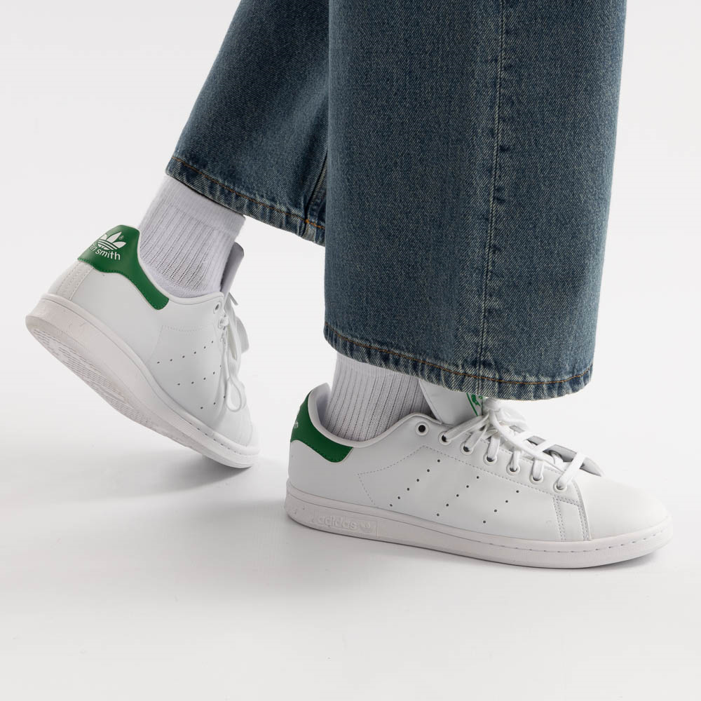 42 Adidas Stan Smith Outfits ideas  how to wear, street style, stan smith  outfits