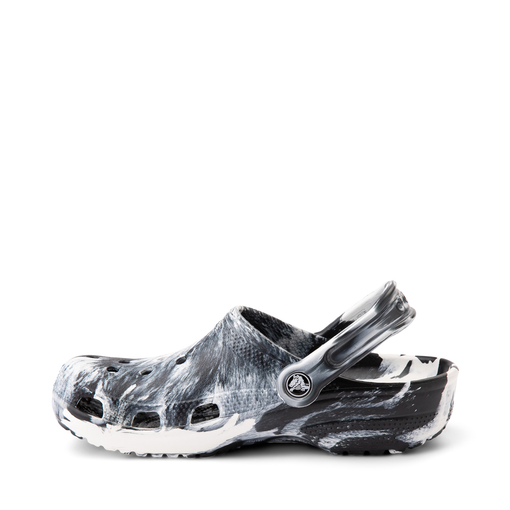 10 Medium US Navy Details about   Fresko Men's Slip On Comfort Water Shoes 