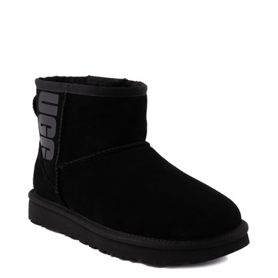 black uggs journeys