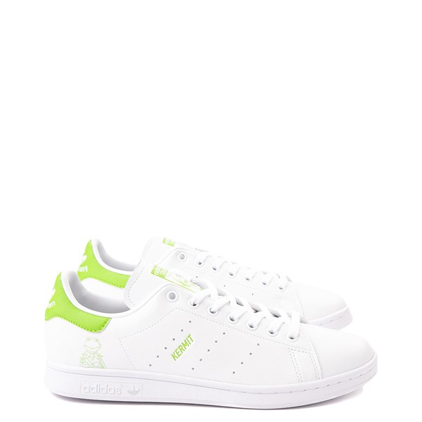 khaki colored tennis shoes