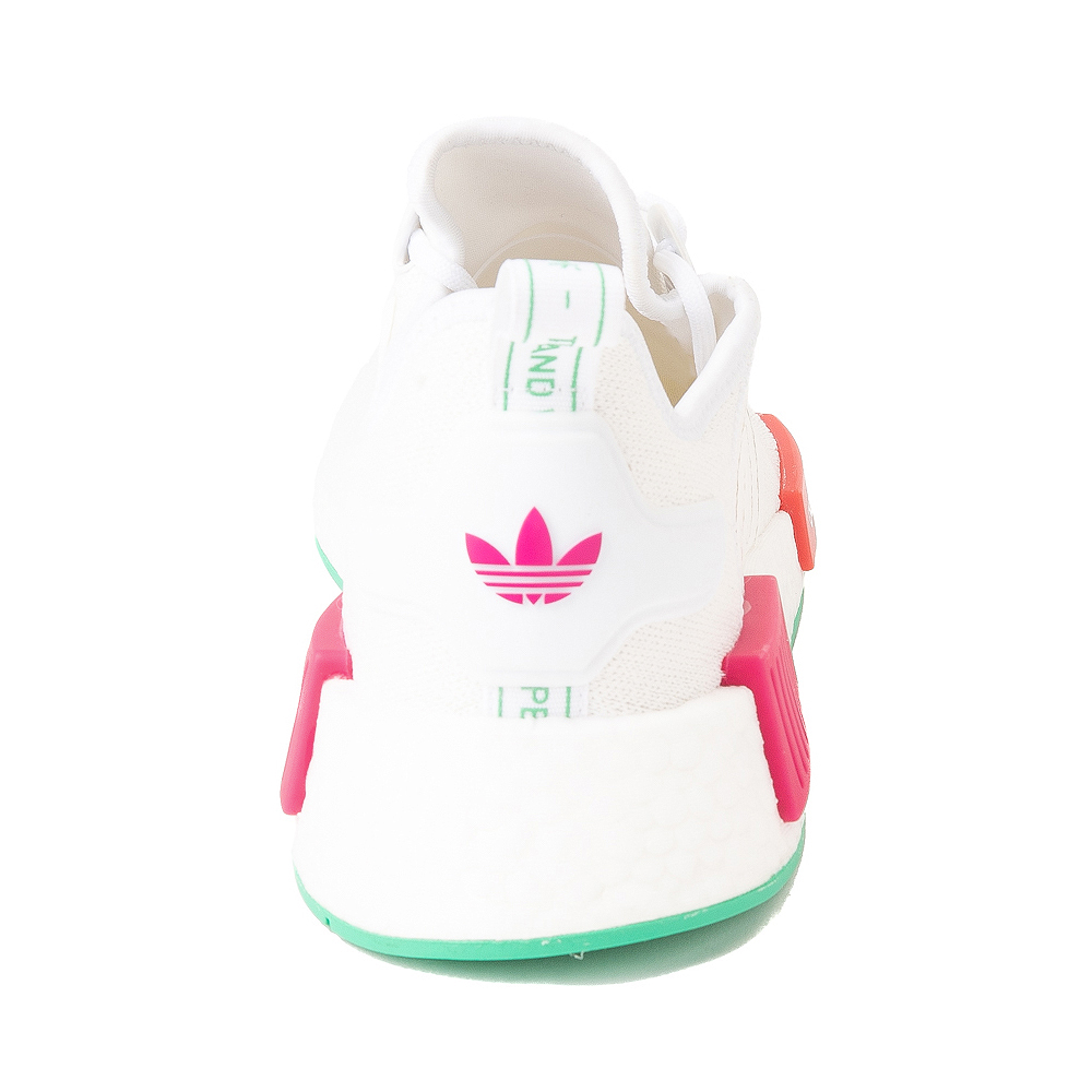 Awesome pink & white Adidas NMD. #adidas #adidasoriginals #adidasnmd  #adidasshoes