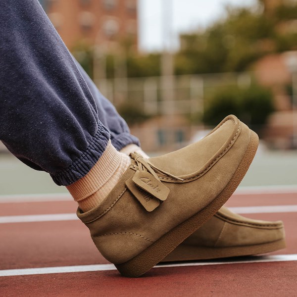 Mens Clarks Wallabee EVO Chukka Boot Sand Journeys