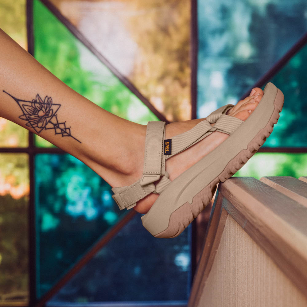 teva sesame hurricane