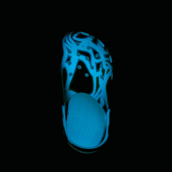 alternate view Crocs Classic Glow-In-The-Dark Swirl Clog - Little Kid / Big Kid - MulticolorALT2B