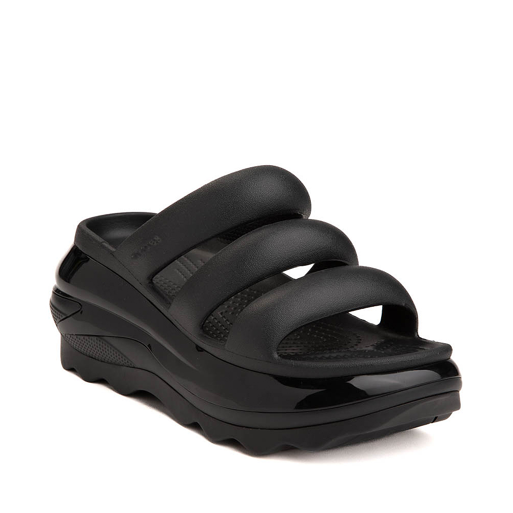 triple strap crocs black