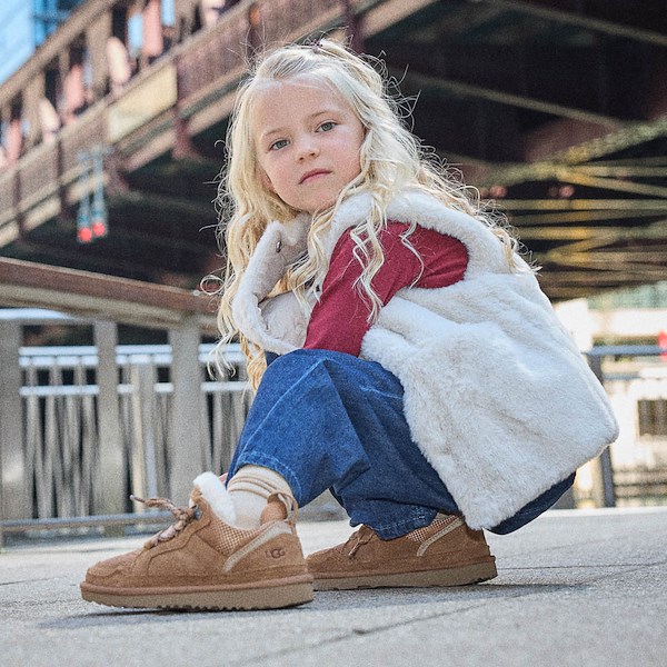 alternate view UGG® Lowmel Boot - Little Kid / Big Kid - ChestnutALT1B