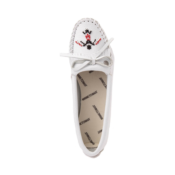 White best sale minnetonka moccasins