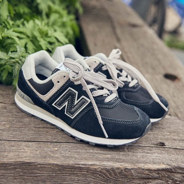 New Balance 574 Athletic Shoe