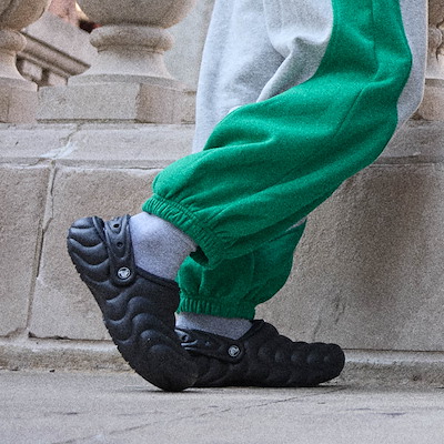 ■CROCS■ Classic Lined Overpuff Clog Nightfall 21005948I 21 NEW CROCS Classic Lined Overpuff Clog 210059 Nightfall NAVY