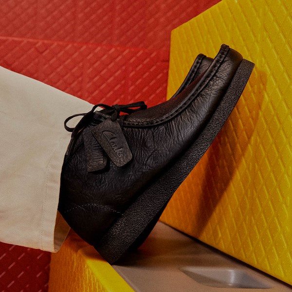Mens Clarks Wallabee EVO Chukka Boot - Black