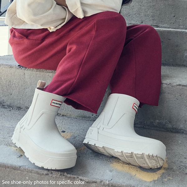 Womens Hunter Wales Rain Boot Whitby Sand