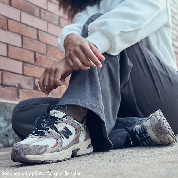 New Balance 530 Athletic Shoe - Dark Mushroom / Incense / Linen