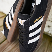ADIDAS HANDBALL SPEZIAL JP7725 ★送料込 adidas Handball Spezial Athletic Shoe - Core Black / White