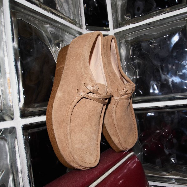 alternate view Womens Clarks Wallabee EVO LO Casual Shoe - Dark SandHERO