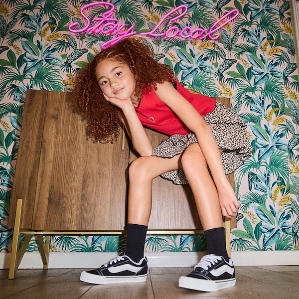 alternate view Vans Knu Skool Skate Shoe - Big Kid - Black / WhiteALT1B