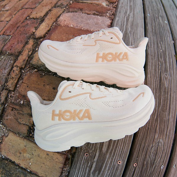 alternate view Womens HOKA Clifton 10 Athletic Shoe - Vanilla / BirchHERO