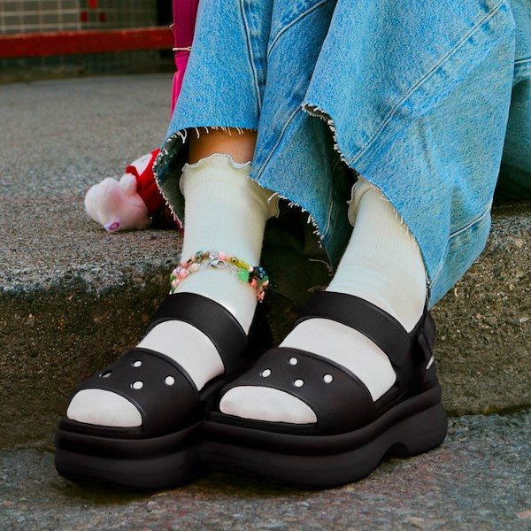 alternate view Womens CrocsSoho Y-Strap Sandal - BlackALT1C