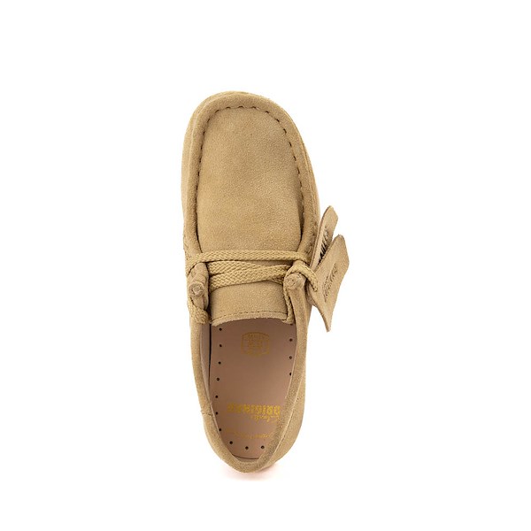 alternate view Clarks Wallabee Low Boot - Big Kid - MapleALT2