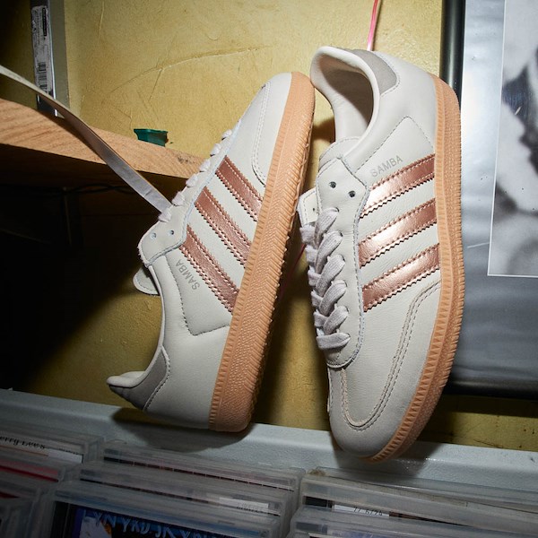 alternate view Womens adidas Samba OG Athletic Shoe - Clear Brown / Copper Metallic / Putty BeigeHERO