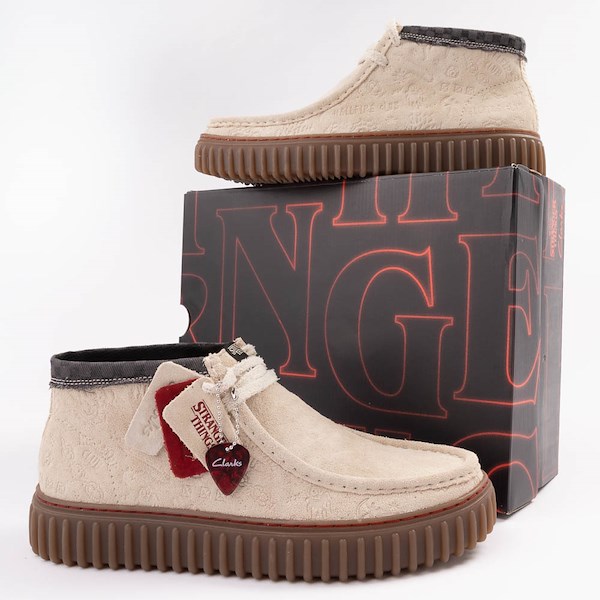 alternate view Mens Clarks x Stranger Things Torhill Hi Chukka Boot - Off WhiteALT1D