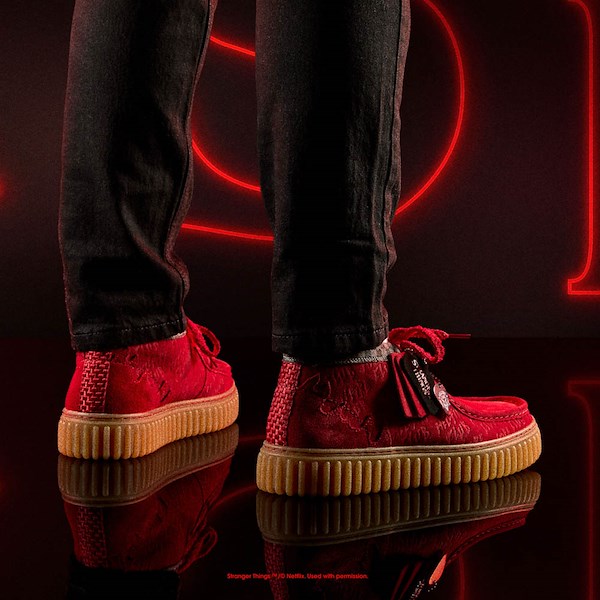 alternate view Mens Clarks x Stranger Things Torhill Hi Chukka Boot - RedALT1C