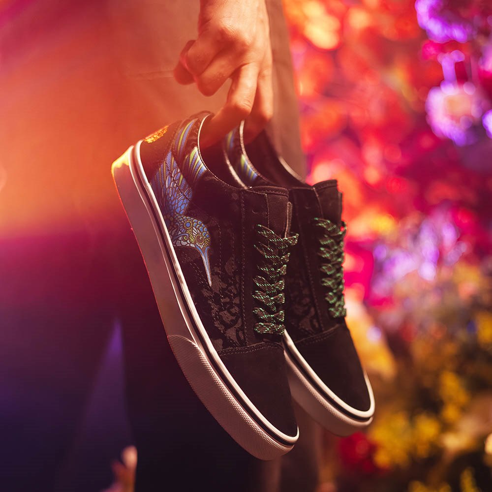 Vans Dia De Los Muertos Old Skool Hummingbird Skate Shoe - Black | Journeys
