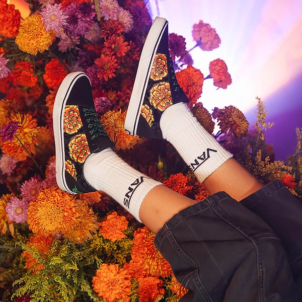 alternate view Vans Dia De Los Muertos Old Skool Marigold Skate Shoe - BlackALT1C