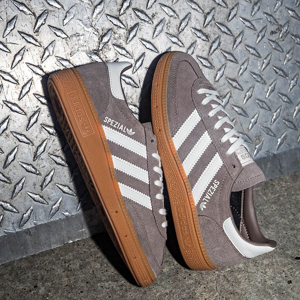 alternate view adidas Handball Spezial Athletic Shoe - Big Kid - Earth Strata / Off White / GumHERO