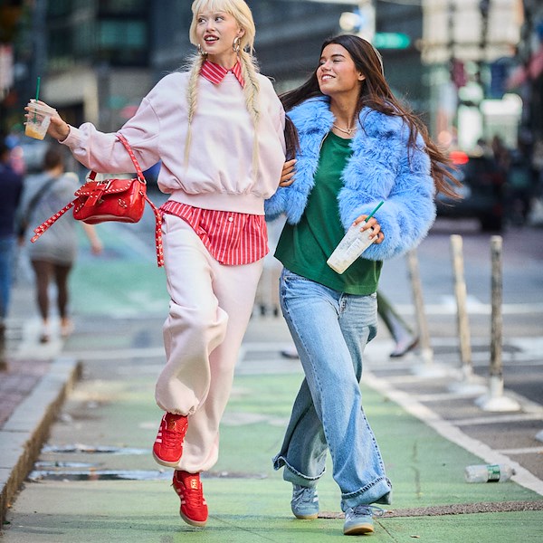 alternate view Womens adidas Gazelle Indoor Athletic Shoe - Better Scarlet / Light Pink / GumALT1B