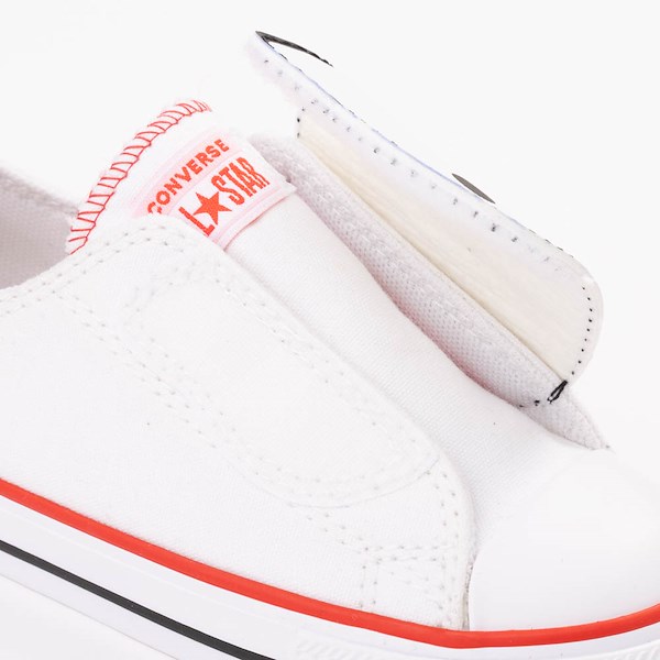 alternate view Converse x Hello Kitty&reg; & Friends Chuck Taylor All Star Easy-On Low-Top Sneaker - Baby / Toddler - WhiteALT5B