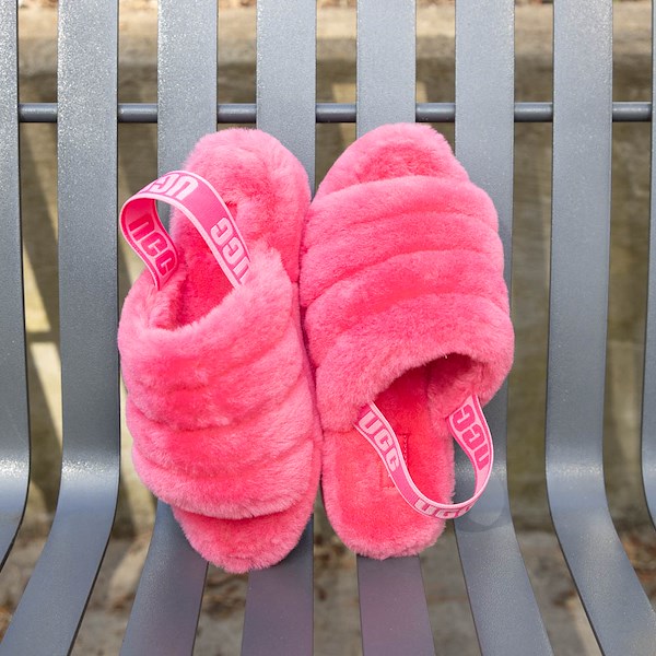 alternate view Womens UGG&reg; Fluff Yeah Slide - Deep CoralHERO