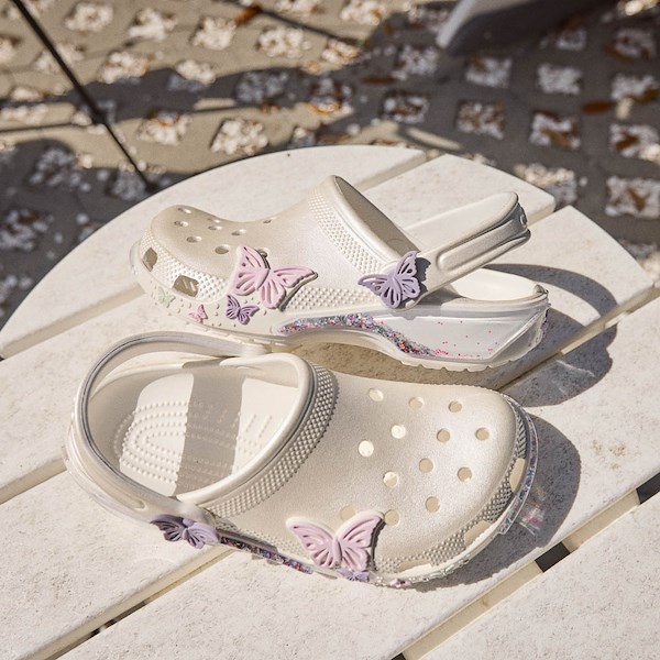 alternate view Crocs Classic Butterfly Shaker Clog - Little Kid / Big Kid - WhiteHERO