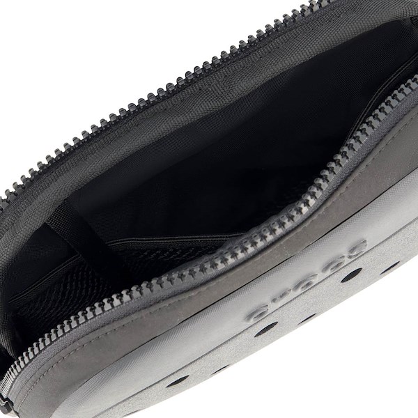 alternate view Crocs Classic Belt Bag - BlackALT3