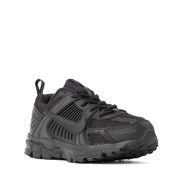 alternate view Nike Vomero 5 Athletic Shoe - Little Kid - Black / BlackALT5