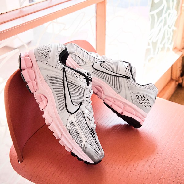 alternate view Womens Nike Zoom Vomero 5 Athletic Shoe - Photon Dust / Metallic Silver / Pink FoamHERO